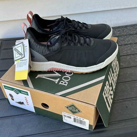 Women’s Muck Boot Shoe Waterproof - Picture 2 of 5